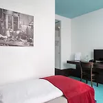 Grenzfall Hotel