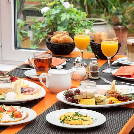 Szálloda Grenzfall Berlin